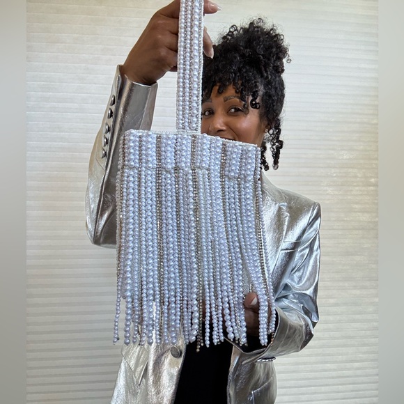 Viral Pearl Fringe Handbag – Statement Evening Bag - Picture 5 of 8